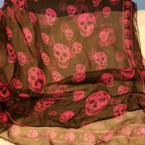 Alexander McQueen Classic Skull Pink & Black Scarf